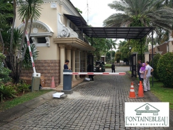 Auto gate Perumahan Fountainebleu Golf BSD